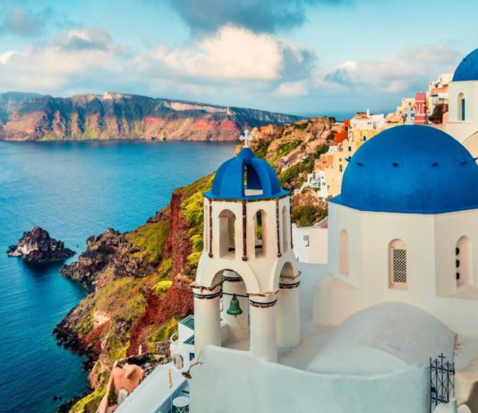 Grecia este prima țară în care poți face turism cu vaccinul făcut și fără test PCR. De vineri se deschide turiștilor