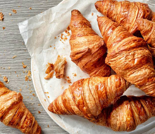 Mărcile Fineti și 7Days vândute americanilor