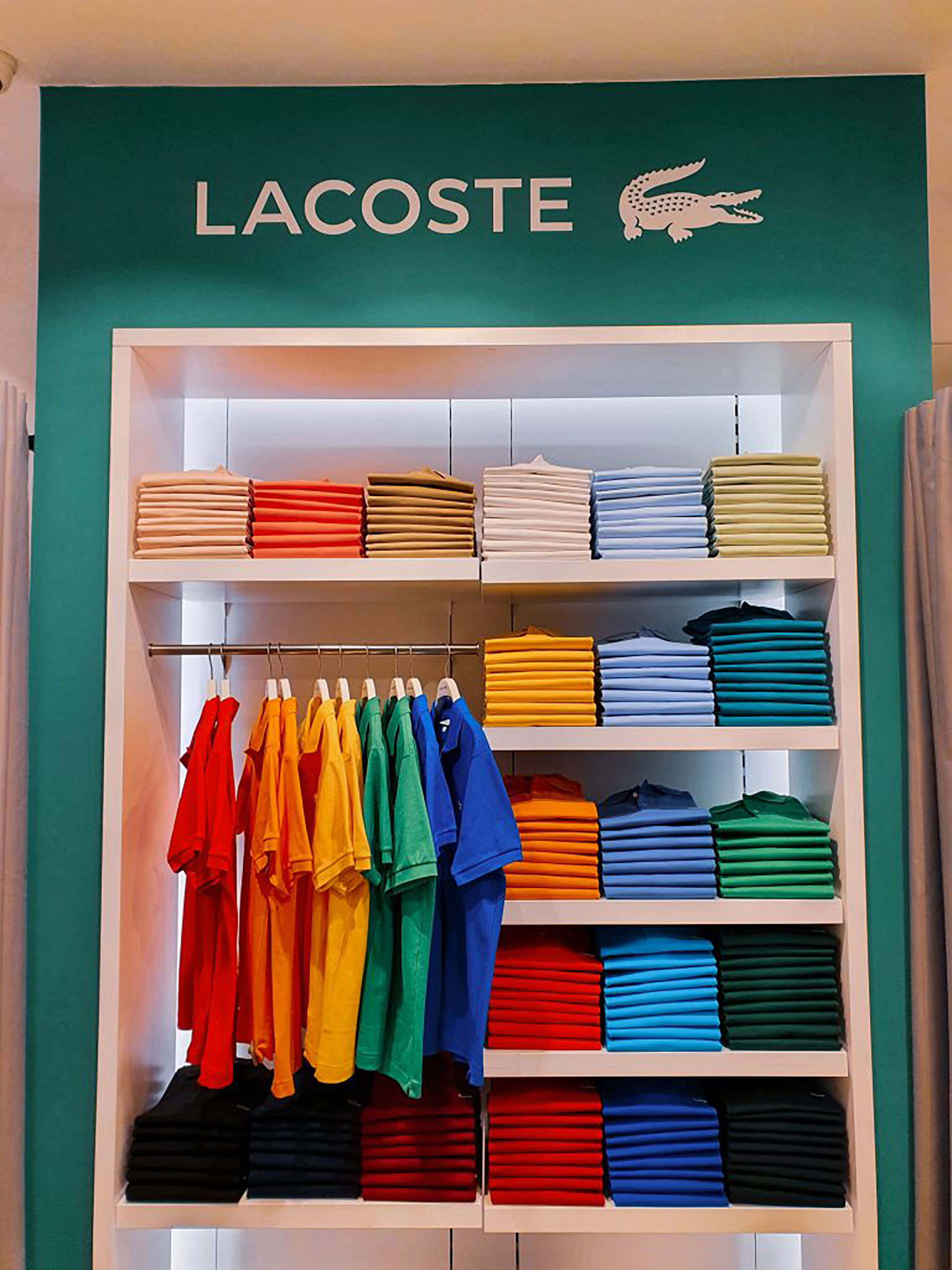 Duo store-ul Gant & Polo Ralph Lauren a inaugurat prima locație din regiunea de nord-vest, în Iulius Mall Cluj 3 magazine haine iulius malll cluj 3