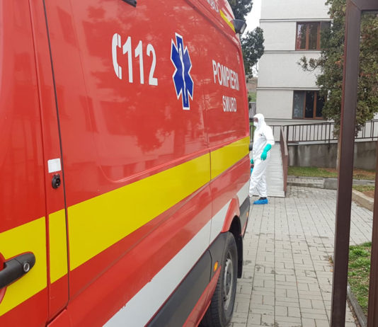 Accident grav în județul Cluj: Un microbuz cu opt pasageri a fost lovit de tren, patru persoane duse la spital