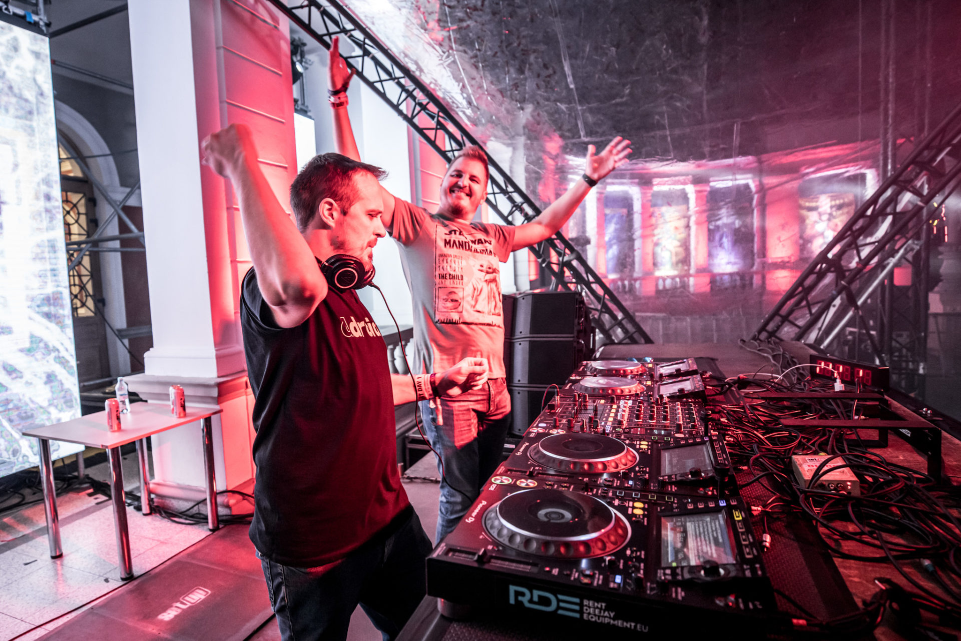 Untold2021 0909 203523 4986 ALIVECOVERAGE CTL