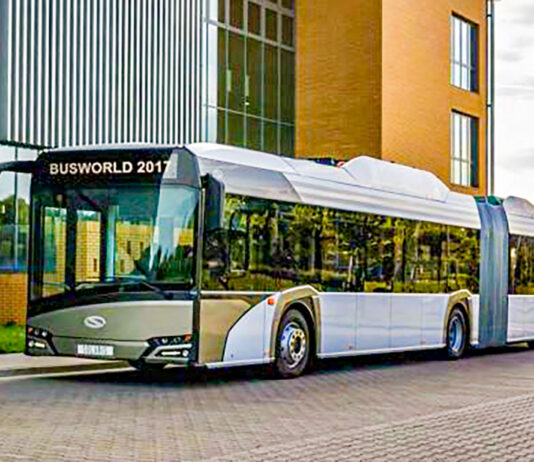 Clujul primește 18 autobuze electrice articulate cu finanțare din PNRR. Valoarea contractului este de 16 milioane euro