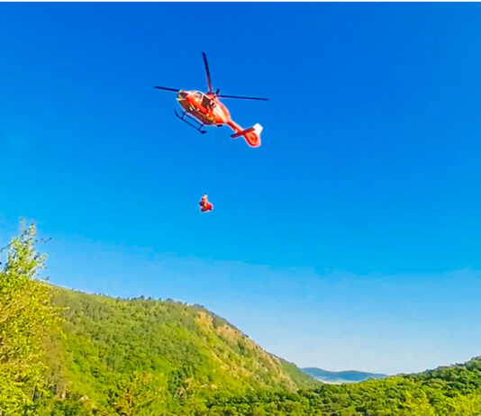 Doi turiști răniți grav în Cheile Turzii, salvați de echipele Salvamont și SMURD