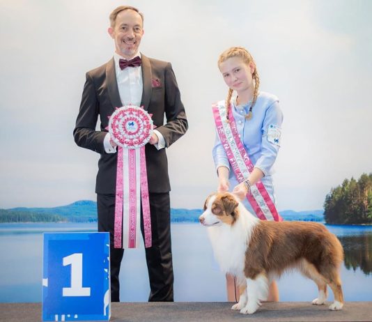 Clujeanca Alexandra Ambruș aduce acasă trofeul mondial la dresaj canin juniori