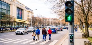 Trei treceri de pietoni din Cluj-Napoca vor fi semaforizate începând de joi